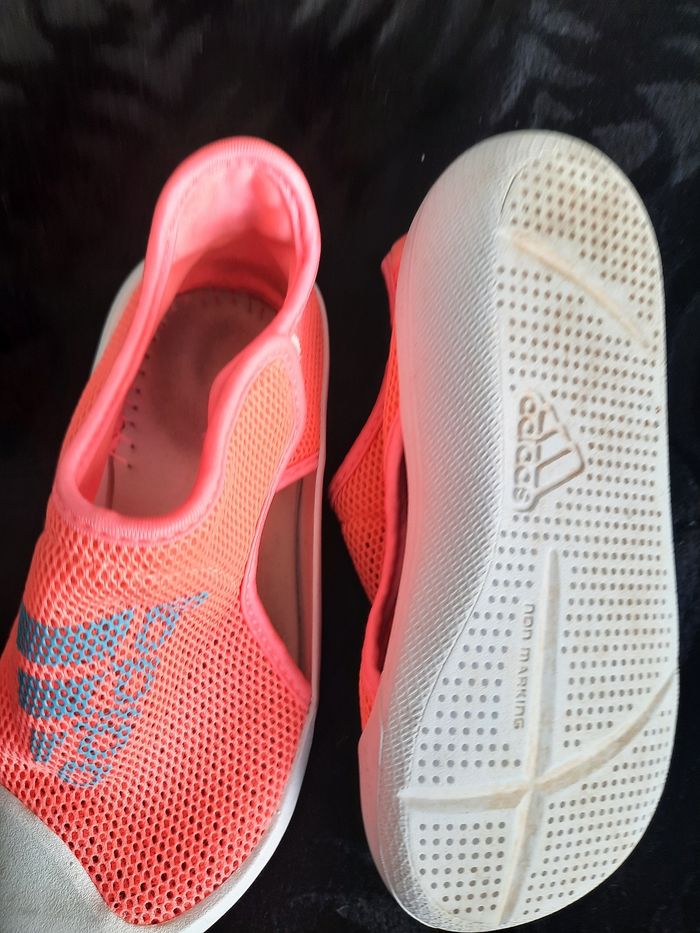 Chaussure d'été ADIDAS pour fille pointure 27, de la couleur rose - photo numéro 5