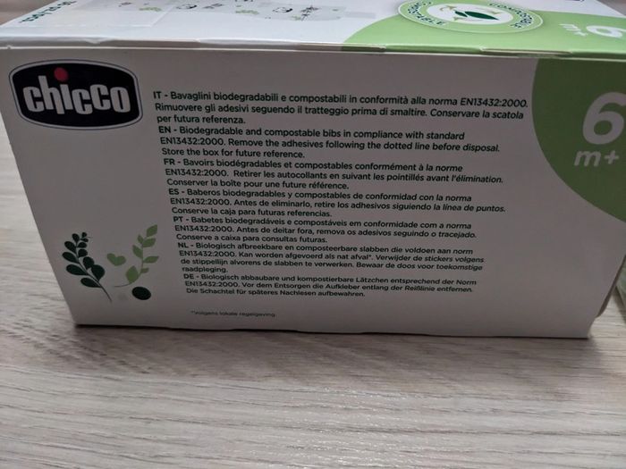 Lot de 53 bavoirs jetables - photo numéro 3