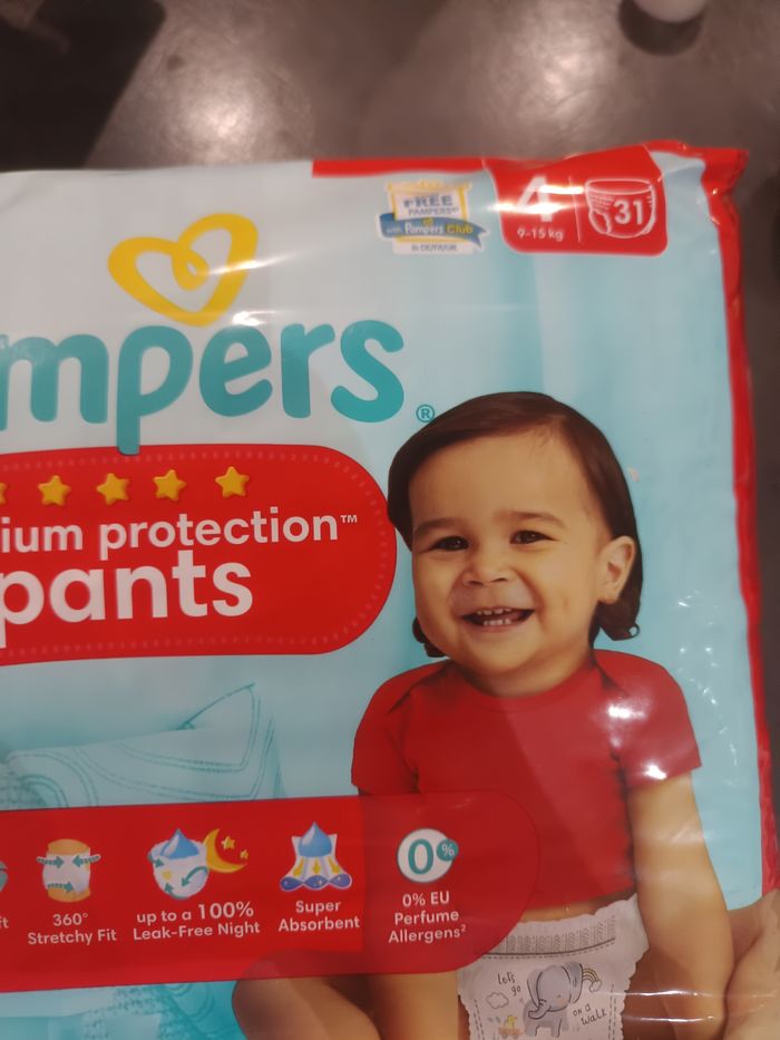 Lot de couches pampers - photo numéro 2