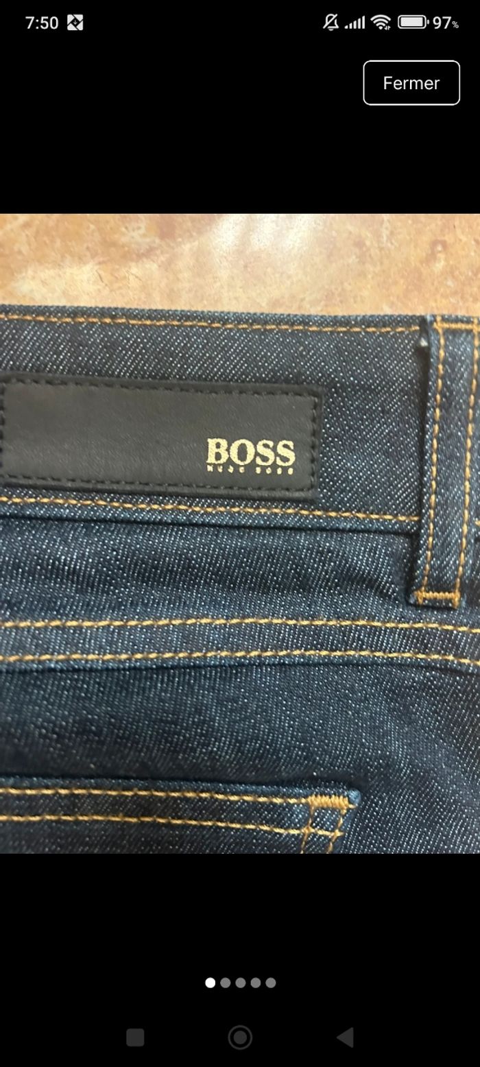 Jean femme Hugo Boss Taille 38 - photo numéro 1