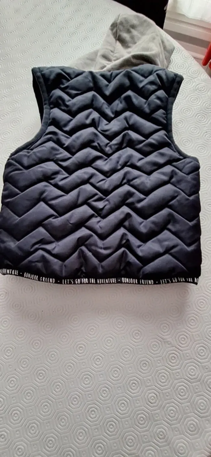 Lot vêtements 24 MOIS - photo numéro 3