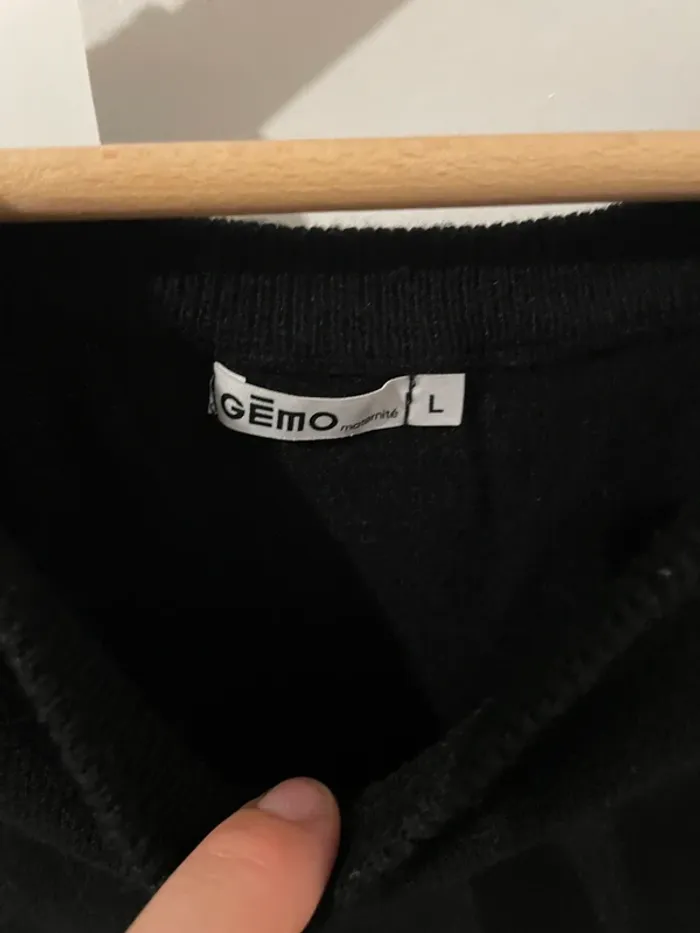 Pull de grossesse - photo numéro 3