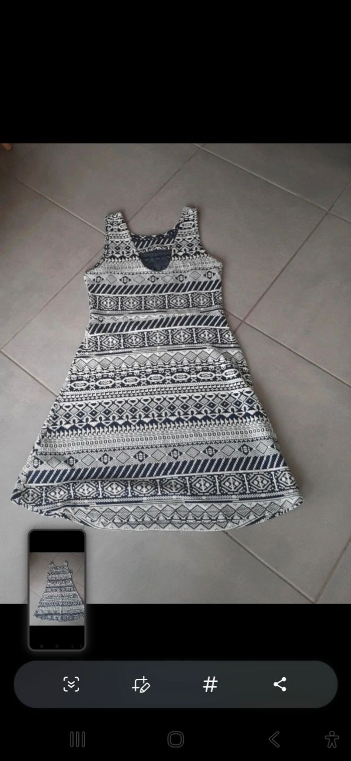 Robe patineuse jenifer 38 - photo numéro 2