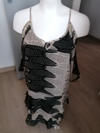 robe à bretelles volants taille 42