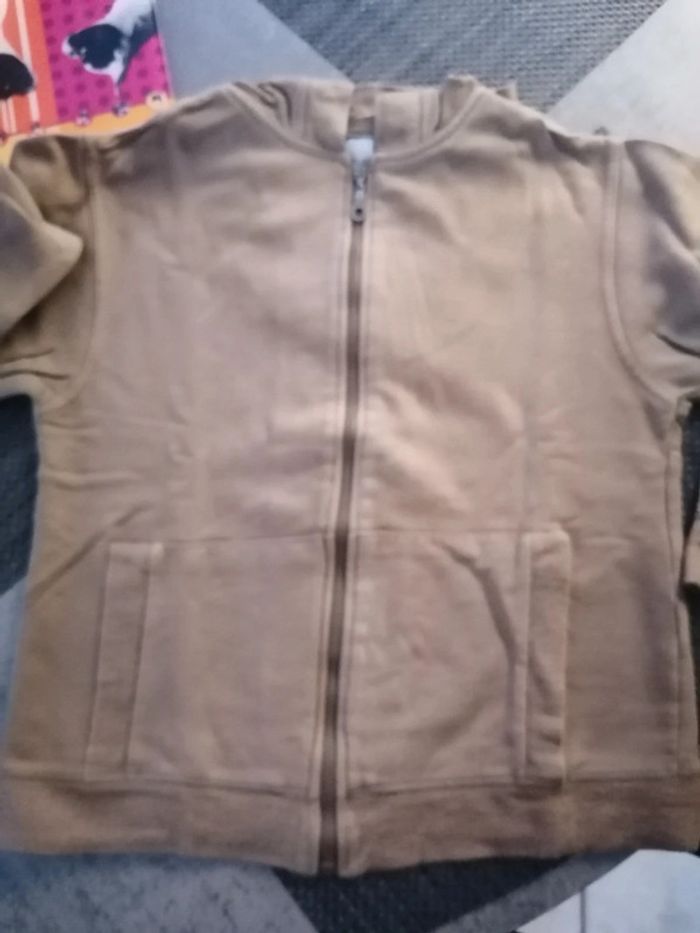 Gilet Kiabi 10ans tbe - photo numéro 2