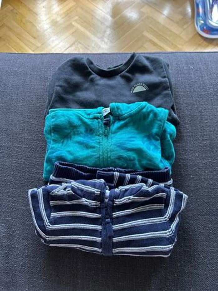 Lot sweat-shirt et gilet