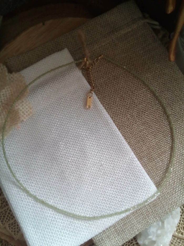 Collier en pierres fines d'olivine 💚.