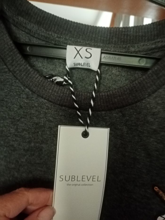 Pull taille Xs marque sublevel - photo numéro 3