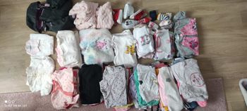 Lot de vêtements bébé fille