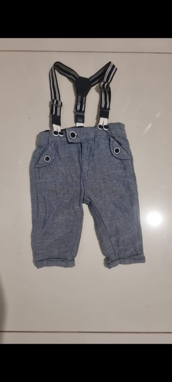 Pantalon à bretelle amovible kiabi taille 3 mois