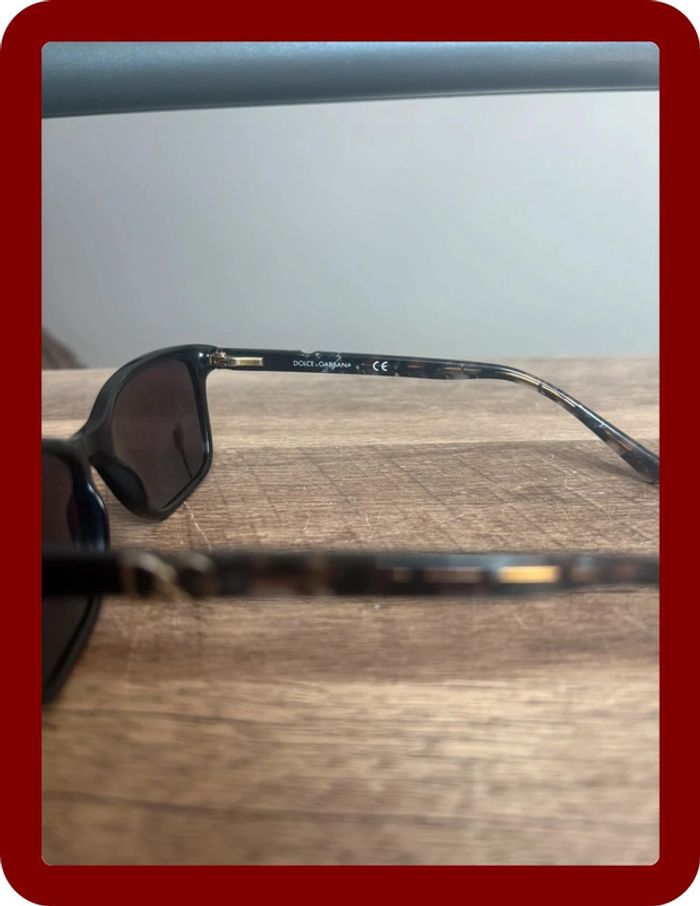 Lunette de soleil  Dolce&Gabanna noir logo doré - photo numéro 3