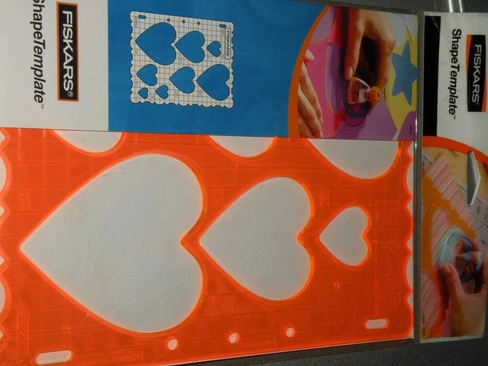 Plaques coeur fiskars neuves