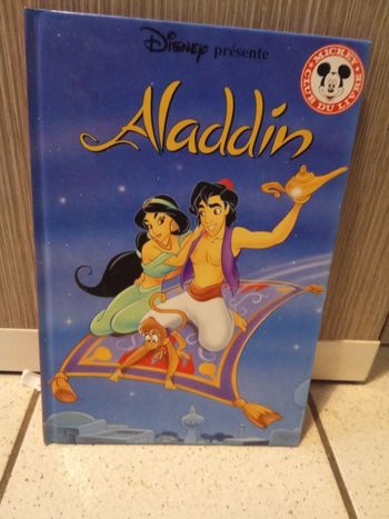 Livre mickey club du livre Aladdin, Disney 