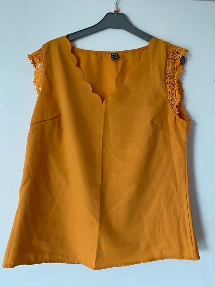 Tee shirt moutarde