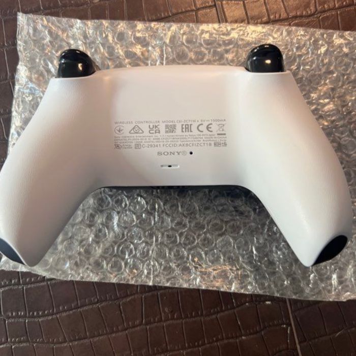 Manette PS5 DualSense blanche – Neuve, jamais utilisée 🎮 - photo numéro 6