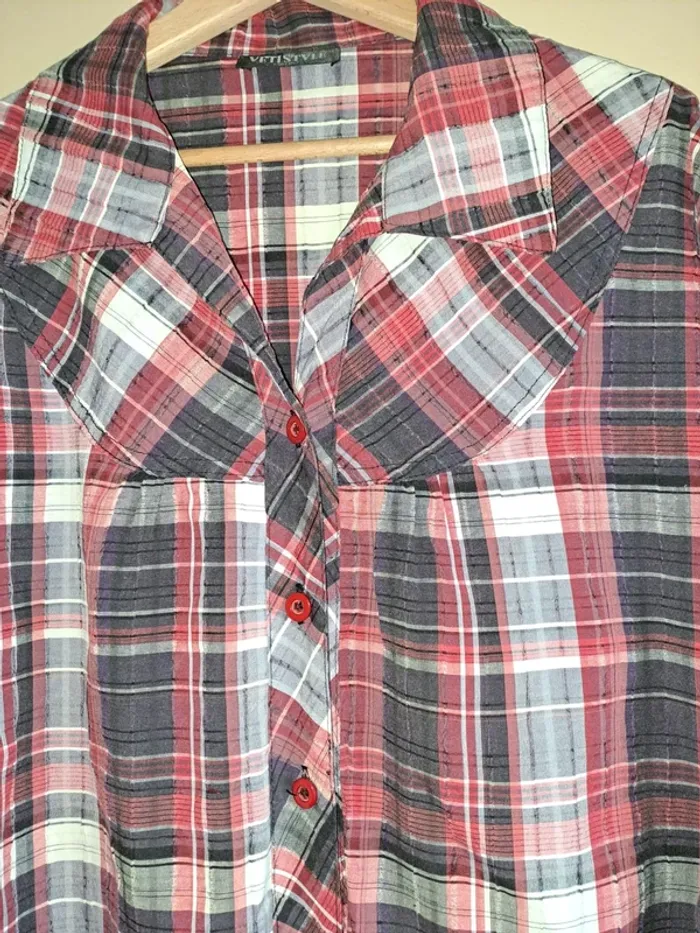 Chemise à carreaux rouge noire blanche femme vestistyle 50/52 comme neuve - photo numéro 2