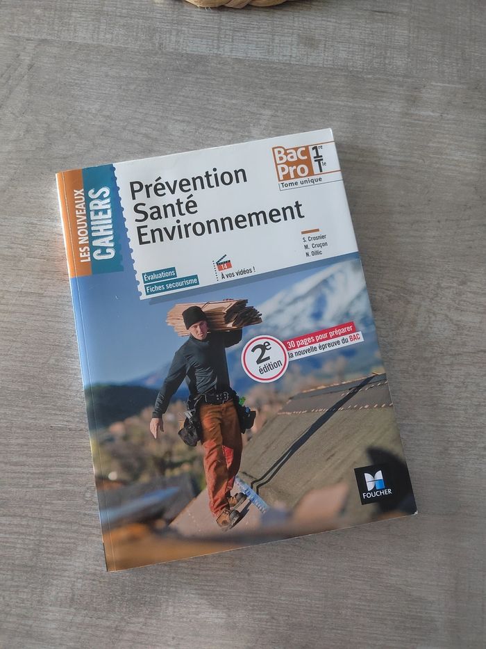 Livre scolaire prévention santé environnement