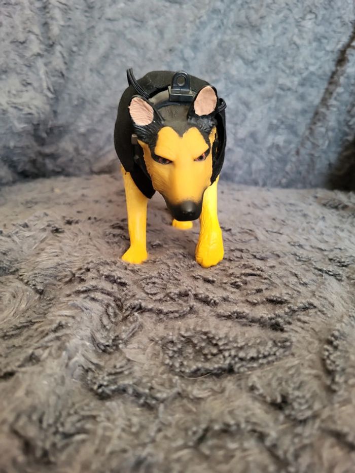 Chien berger allemand poupée action man - photo numéro 3