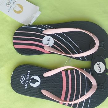 Tongs Neuves pour enfants 33-34