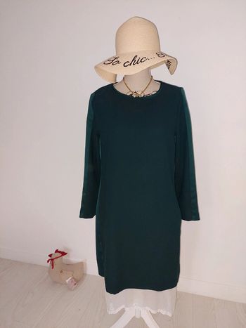 État neuf robe Zara basic verte taille M