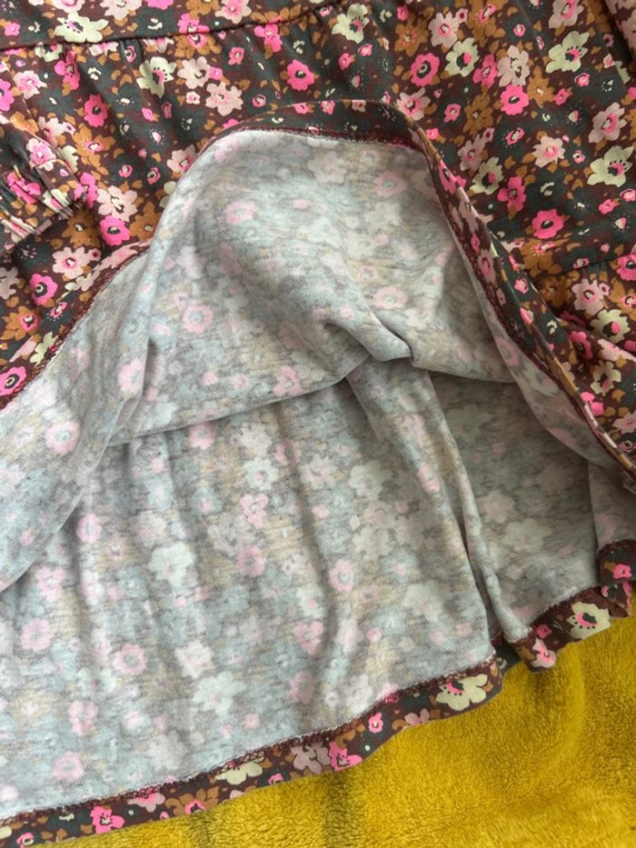 Robe fleuri 7/8ans - photo numéro 3