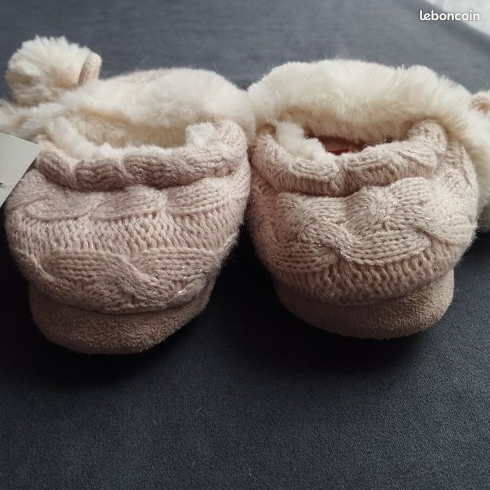 Chaussons fourrés Neuf enfants 29 - photo numéro 5