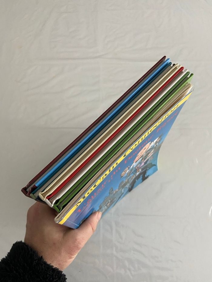 Lot 6 BD Ados / Adultes - Humour, Histoire & Décalé - photo numéro 4