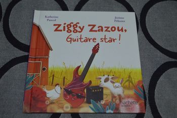 Livre Mac Donald Happy Meal Ziggy zazou, guitare star !