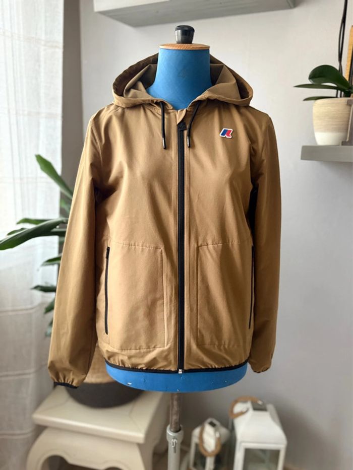 Veste K-Way - mi saison - assez légère coupe vent - taille S - portée 2 fois - en très bon état