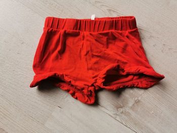 Short 18 mois orchestra fraise derrière