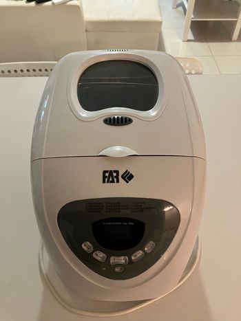 Machine à pain et son livre de recettes 