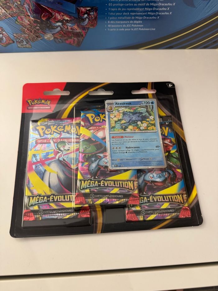 UPC Dracaufeu Pokémon Flammes - Sous blister - photo numéro 6