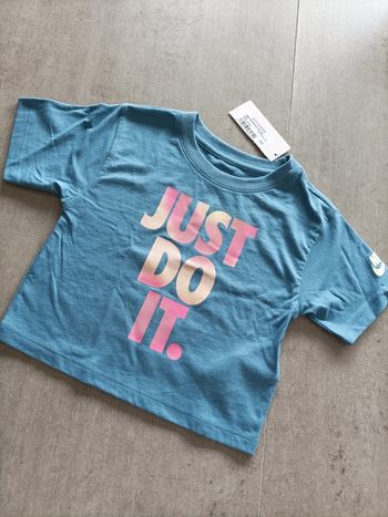 Tee shirt