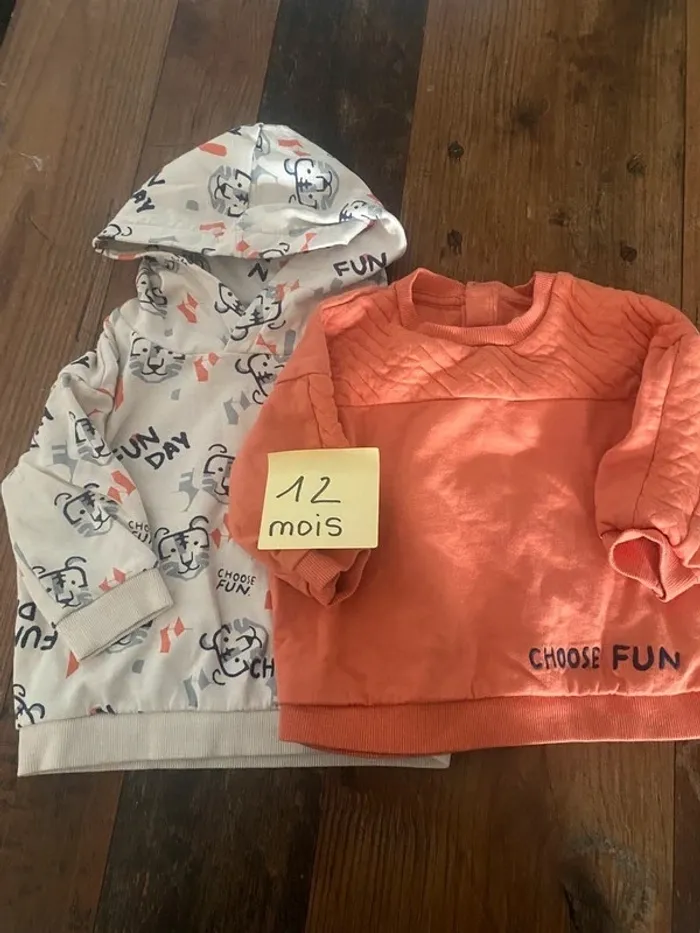 Lot 2 pulls 12 mois - photo numéro 2