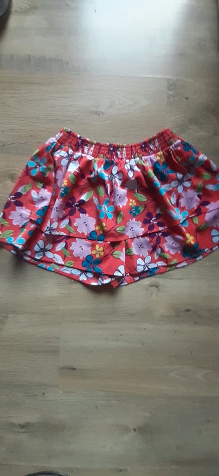 Jupe short a fleurs 12 ans - photo numéro 2