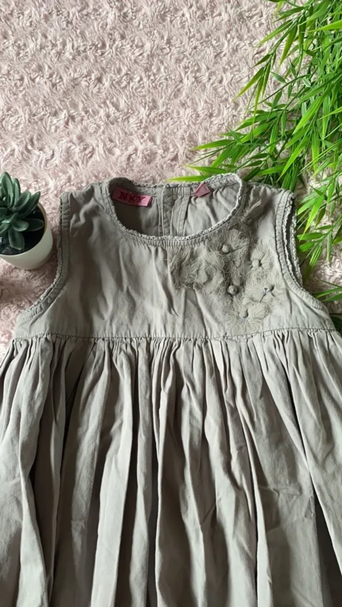 Robe 5 ans - photo numéro 2