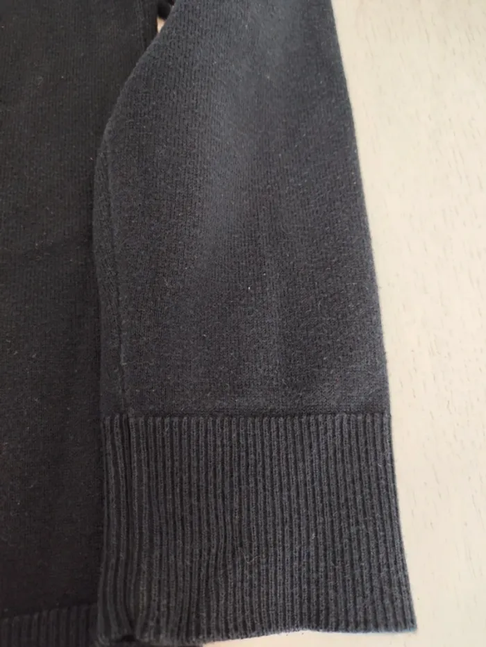 💙 Pull col en V Zara - Bleu marine - 11/12 ans - Bon état - photo numéro 10