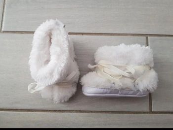 Bottines fourrées neuve 3/6mois