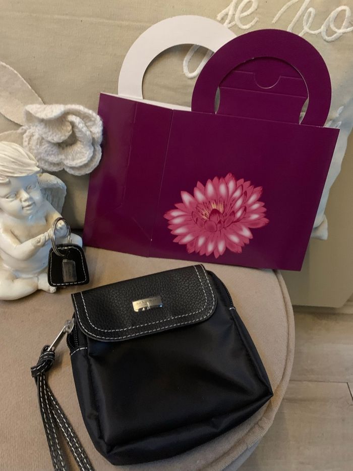 Porte monnaie/pochette + porte-clés neufs Paquetage - photo numéro 7