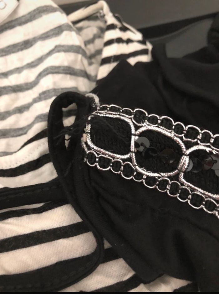 Lot deux tuniques - photo numéro 2