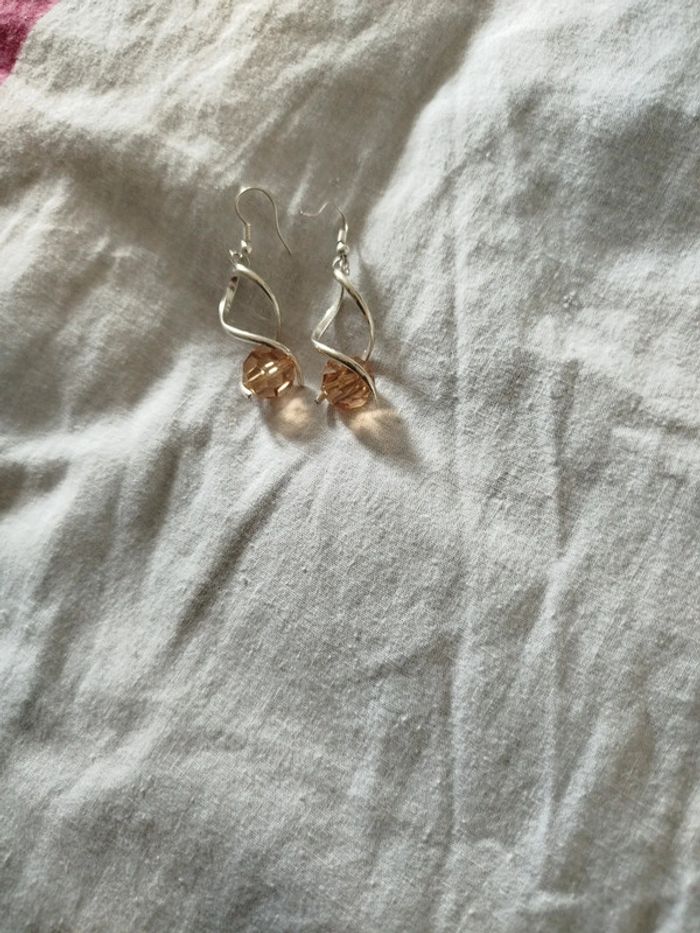 Boucle d'oreille création française