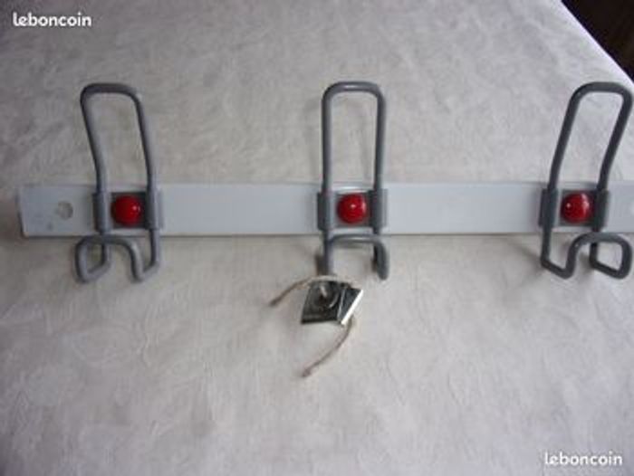 Porte manteau - patère - neuf - style école