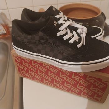 Vans neuves jamais porté Pointure 36 et demi