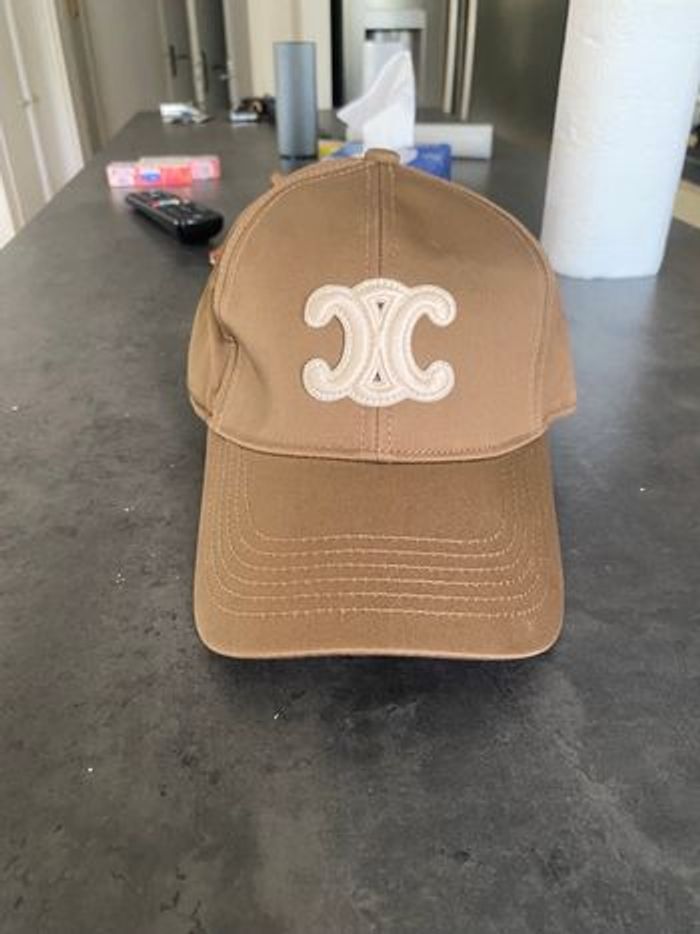 Casquette Celine triompe neuve beige - photo numéro 1