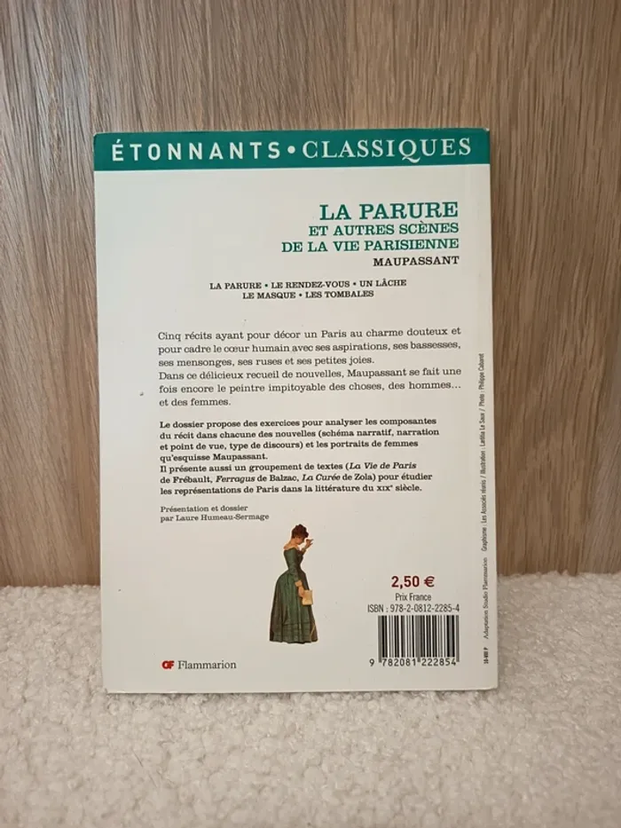 Livre la parure 
Coin légèrement abîmé mais l'état du livre est nickel - photo numéro 4