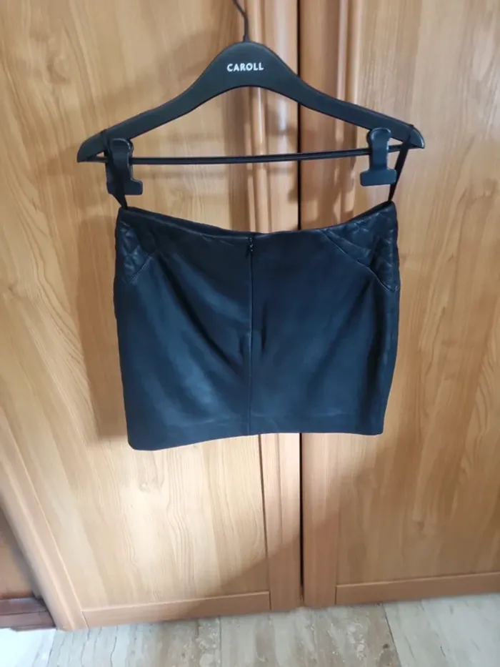 Jupe cuir noir - photo numéro 4