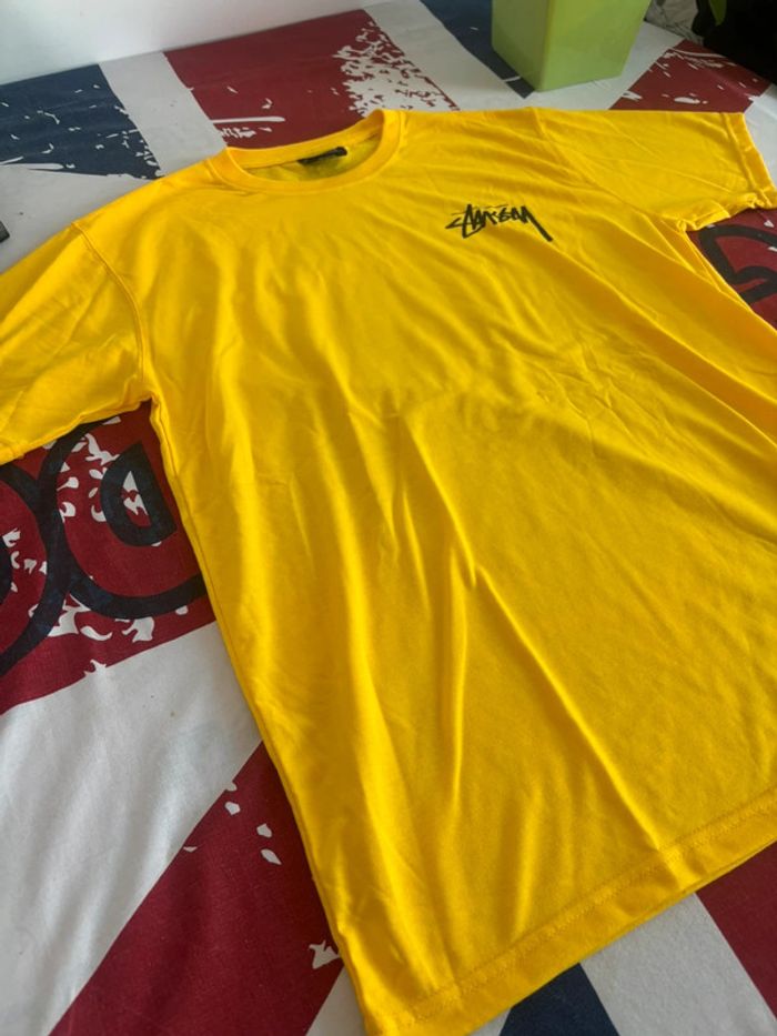 T-shirt Stussy Rework taille M/L jaune moutarde motif « araignée boule de billard n8 » - photo numéro 7