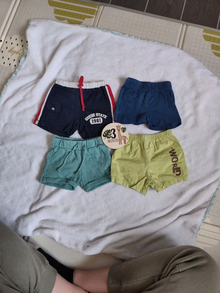Lot 4 shorts