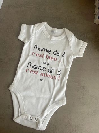 Bodie annonce « Mamie de 2 c’est bien mais mamie de 3 c’est mieux »