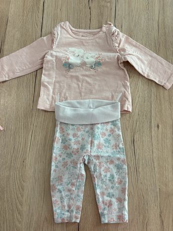 Ensemble bébé fille C&A 6mois